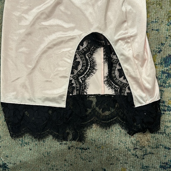 FASHION NOVA ✨ Baby Pink Black Lace Slip Dress Western Clubbing Size Small S - Picture 3 of 5